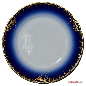 PLATO PERTENECIENTE A LA VAJILLA DE ZOILA DE CASTRO, ESPOSA DEL PRESIDENTE
CIPRIANO CASTRO (1899-1908)