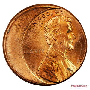 CENTAVO DE USA CON ERROR DESCENTRADO, EN ALTO GRADO DE CONSERVACIÓN